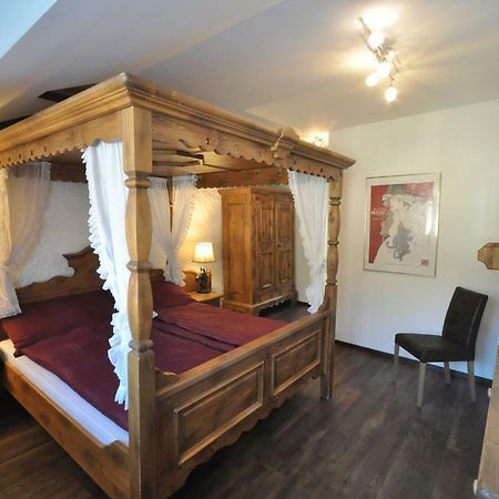 B&B Zum Roessli Zunzgen Exterior foto