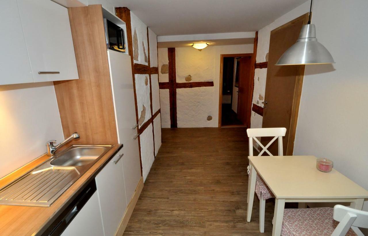 B&B Zum Roessli Zunzgen Exterior foto